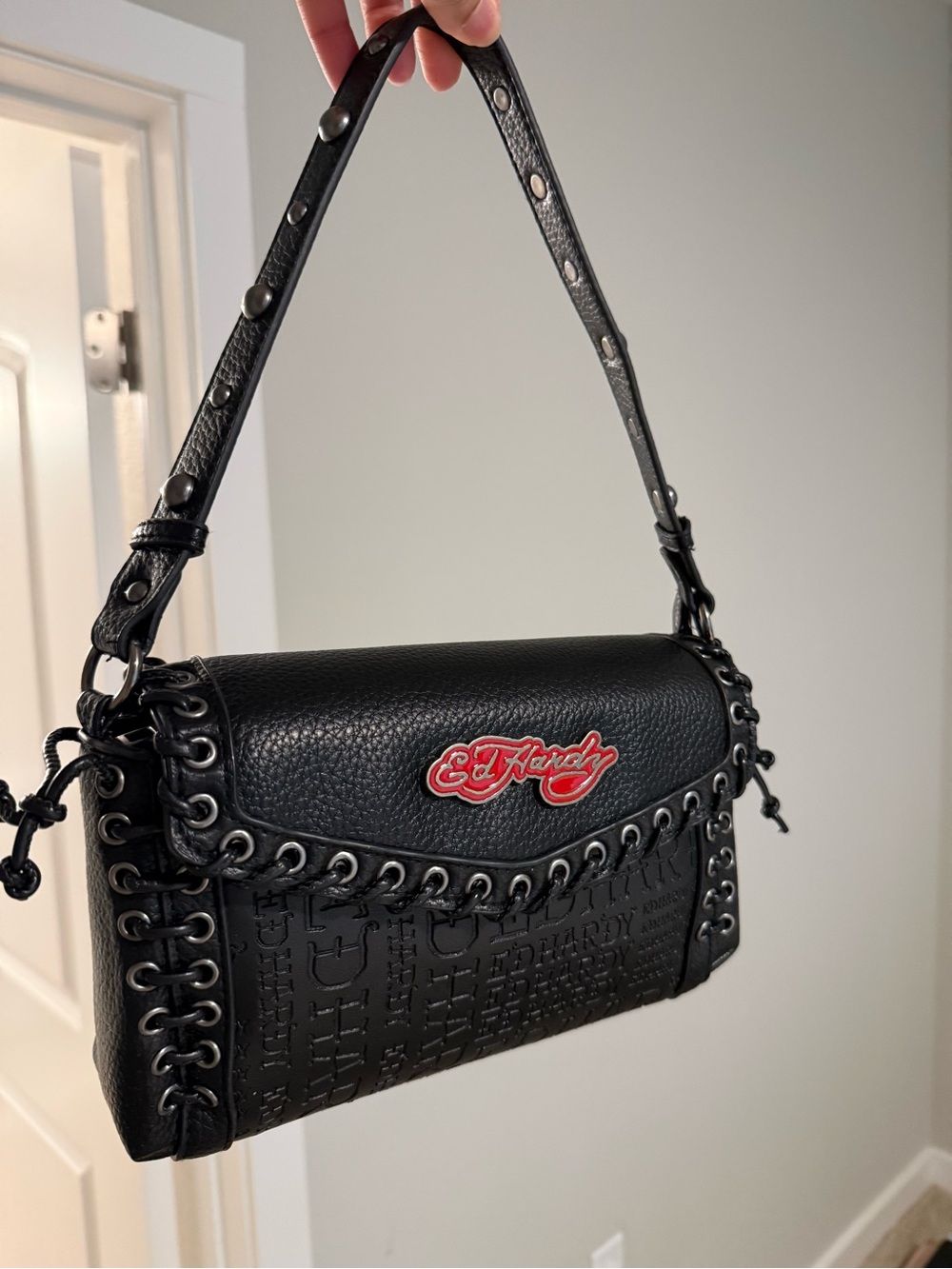Ed Hardy Black Leather Shoulder Bag with Red Logo - Picture 3 of 7